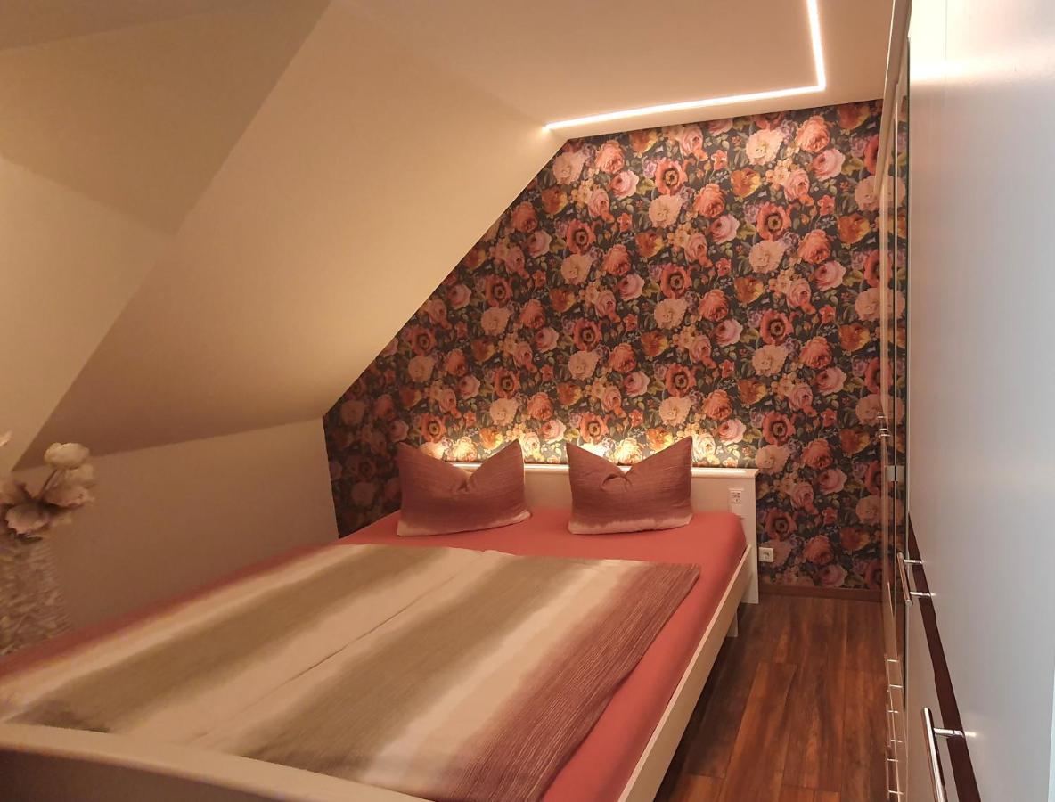 Appartementwohnung Apartment *